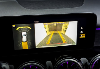 Подержанный автомобиль Mercedes-Benz GLB 2021 года (29 фото)