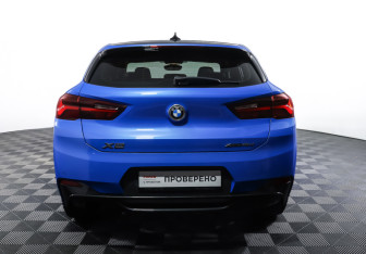 Подержанный автомобиль BMW X2 2021 года (6 фото)