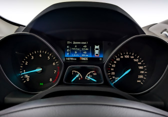 Подержанный автомобиль Ford Kuga 2018 года (13 фото)