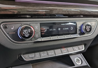 Подержанный автомобиль Audi Q5 2019 года (20 фото)