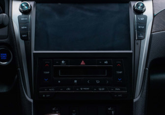 Подержанный автомобиль Toyota Camry Sedan 2018 года (14 фото)