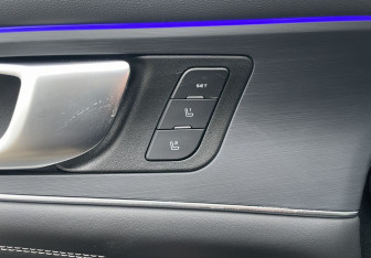 Подержанный автомобиль Changan UNI-K 2024 года (24 фото)