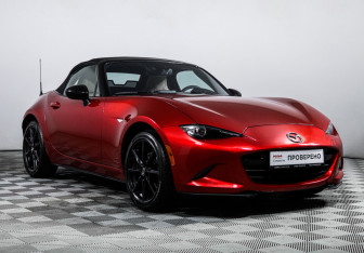 Подержанный автомобиль Mazda MX-5 2017 года (3 фото)