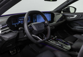 Подержанный автомобиль Audi A5 Liftback 2025 года (12 фото)