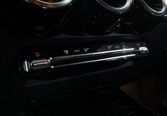 Подержанный автомобиль Mercedes-Benz GLB 2020 года (27 фото)