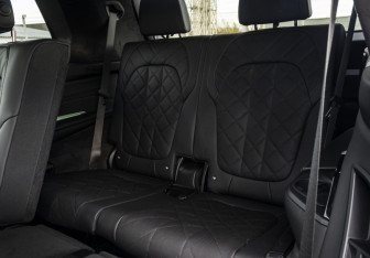 Подержанный автомобиль BMW X7 2022 года (18 фото)