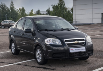 Подержанный автомобиль Chevrolet Aveo Sedan 2011 года (3 фото)
