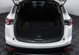 Подержанный автомобиль Mazda CX-9 2018 года (10 фото)