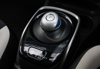 Подержанный автомобиль Nissan Note 2016 года (14 фото)