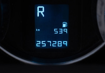 Подержанный автомобиль Chevrolet Cruze Hatchback 2012 года (12 фото)