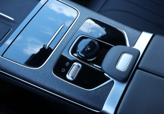 Подержанный автомобиль Jaecoo J8 2024 года (16 фото)