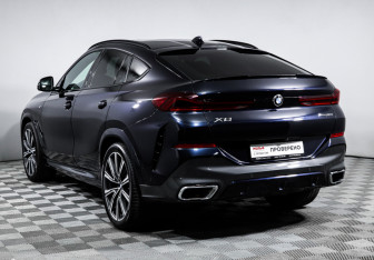Подержанный автомобиль BMW X6 2021 года (7 фото)