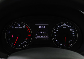 Подержанный автомобиль Audi A3 Sedan 2014 года (22 фото)