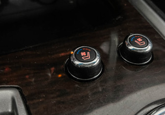 Подержанный автомобиль Nissan Pathfinder 2014 года (17 фото)