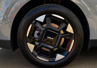 Новый Kia Carnival 2025 (10 фото)