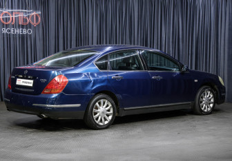 Подержанный автомобиль Nissan Teana 2006 года (5 фото)