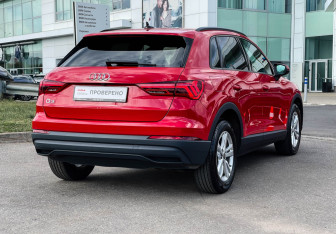 Подержанный автомобиль Audi Q3 2021 года (5 фото)