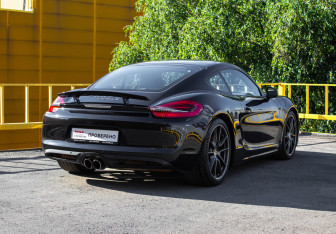 Подержанный автомобиль Porsche Cayman 2013 года (4 фото)