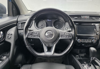 Подержанный автомобиль Nissan Qashqai 2020 года (12 фото)