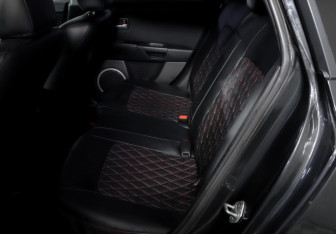 Подержанный автомобиль Mazda 3 Hatchback 2007 года (10 фото)