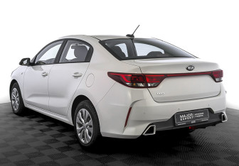 Подержанный автомобиль Kia Rio Sedan 2021 года (7 фото)