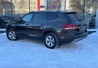 Подержанный автомобиль Volkswagen Teramont 2019 года (6 фото)