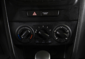 Подержанный автомобиль Suzuki Vitara 2016 года (20 фото)