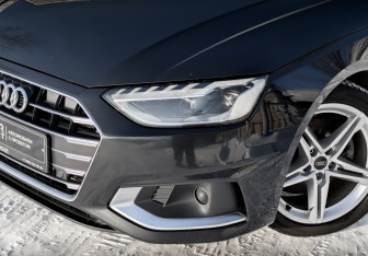 Подержанный автомобиль Audi A4 Sedan 2021 года (17 фото)