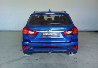 Подержанный автомобиль Mitsubishi ASX 2017 года (5 фото)