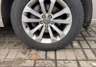 Подержанный автомобиль Audi Q5 2013 года (14 фото)