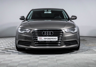 Подержанный автомобиль Audi A6 Sedan 2011 года (2 фото)