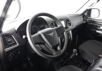 Подержанный автомобиль УАЗ Patriot 2019 года (7 фото)