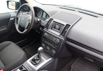 Подержанный автомобиль Land Rover Freelander 2013 года (10 фото)