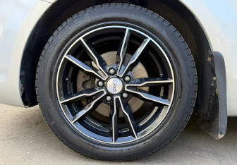 Подержанный автомобиль Ford Focus Hatchback 2010 года (9 фото)
