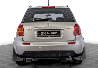 Подержанный автомобиль Suzuki SX4 Hatchback 2007 года (6 фото)