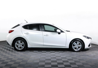Подержанный автомобиль Mazda 3 Hatchback 2013 года (4 фото)