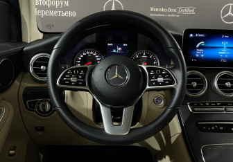 Подержанный автомобиль Mercedes-Benz GLC Coupe 2021 года (22 фото)