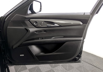 Подержанный автомобиль Cadillac CT6 2019 года (26 фото)