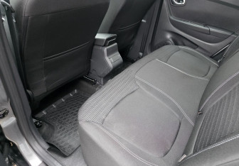 Подержанный автомобиль Renault Kaptur 2020 года (10 фото)