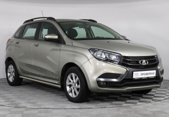 Подержанный автомобиль LADA (ВАЗ) XRAY 2017 года (3 фото)