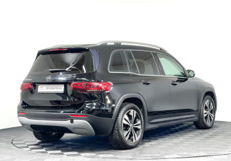 Подержанный автомобиль Mercedes-Benz GLB 2021 года (5 фото)