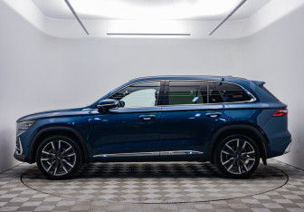 Подержанный автомобиль Geely Monjaro 2023 года (8 фото)