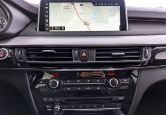 Подержанный автомобиль BMW X5 2018 года (17 фото)