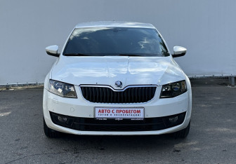 Подержанный автомобиль Skoda Octavia Liftback 2013 года (2 фото)