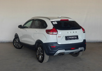 Подержанный автомобиль LADA (ВАЗ) XRAY 2019 года (6 фото)