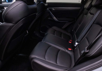 Подержанный автомобиль Geely Atlas Pro 2022 года (11 фото)