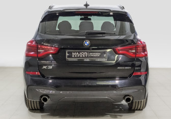 Подержанный автомобиль BMW X3 2020 года (6 фото)