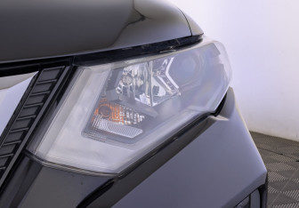 Подержанный автомобиль Nissan X-Trail 2021 года (11 фото)