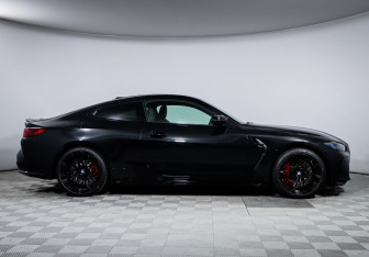 Подержанный автомобиль BMW M4 Coupe 2024 года (4 фото)