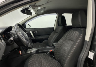 Подержанный автомобиль Nissan Qashqai 2007 года (19 фото)